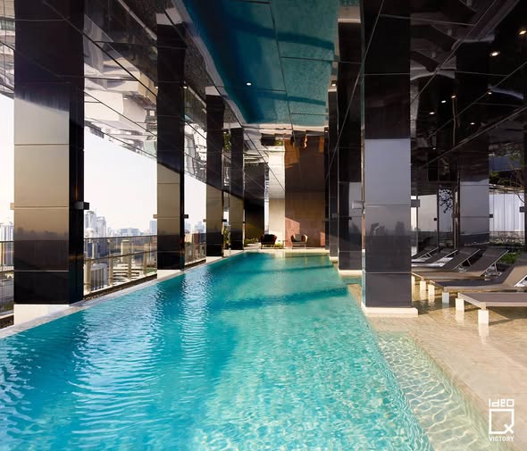 pool of Ideo Q Victory