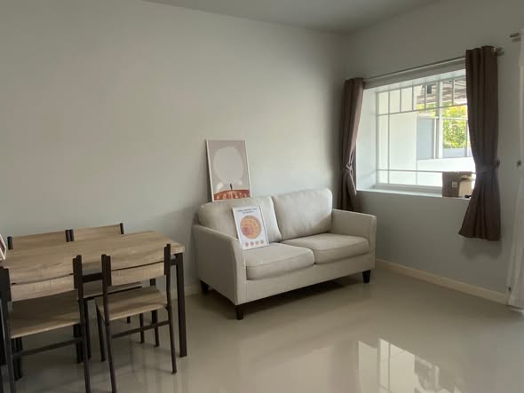 living room and bedroom of Indy 2 Bangna KM.7