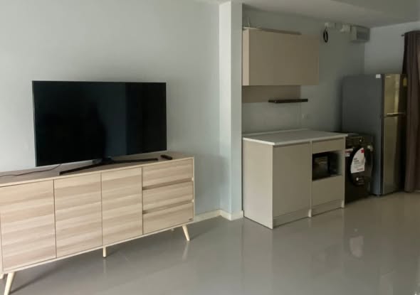 room interior of Indy 2 Bangna KM.7