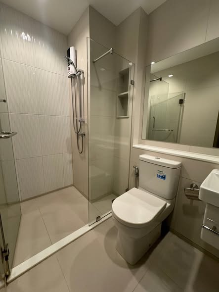 bathroom of Life Asoke – Rama 9