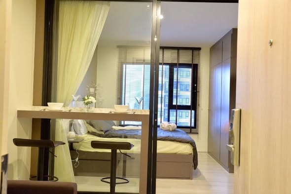 bedroom and room interior of Life Asoke