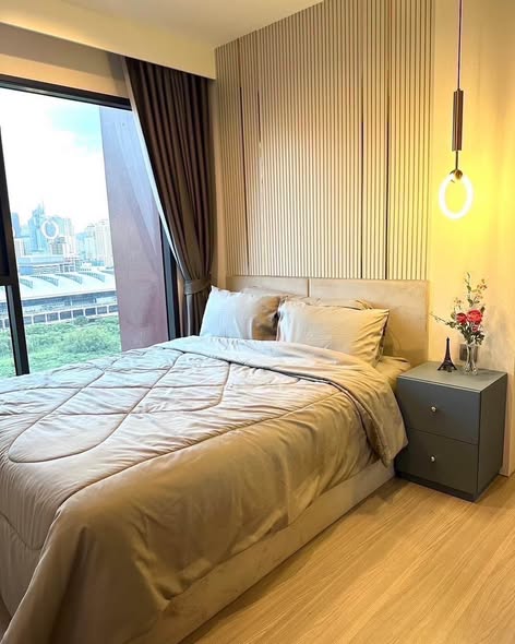 bedroom of Life Asoke Hype
