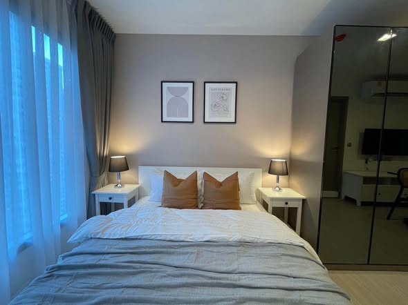 bedroom of Life Asoke Hype