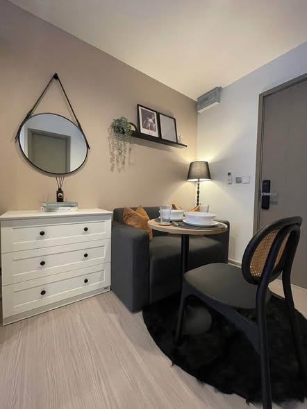 bedroom of Life Asoke Hype