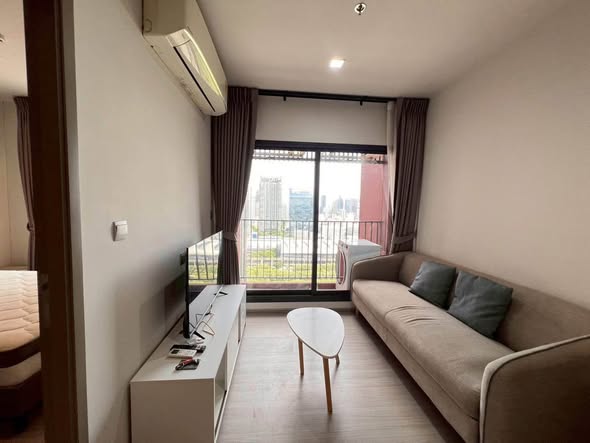 bedroom and living room of Life Asoke Hype