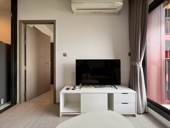 bedroom and living room and room interior of Life Asoke Hype