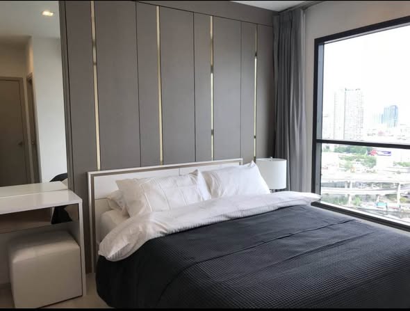 bedroom of Life Sukhumvit 48