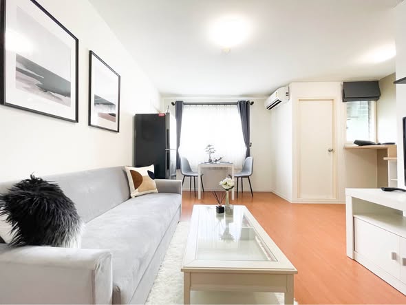 living room of Lumpini Mixx Thepharak – Srinagarindra