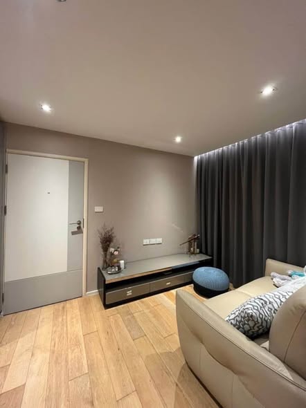 living room and room interior of Lumpini Place Srinagarindra – Hua Mak Station