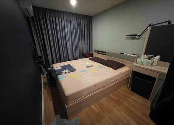 bedroom of Lumpini Ville Phattanakarn-Srinakarin Condominium