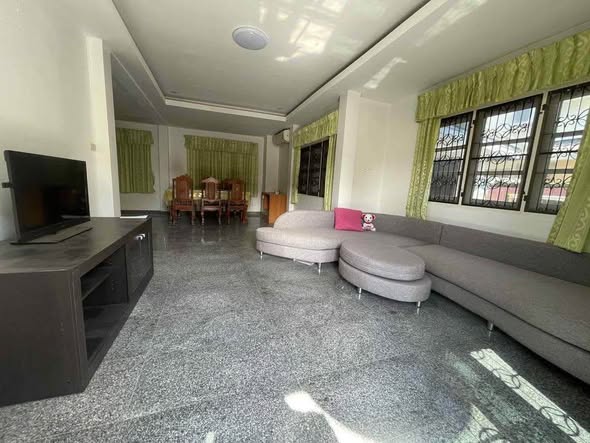 bedroom and living room of Mae Kuang Market