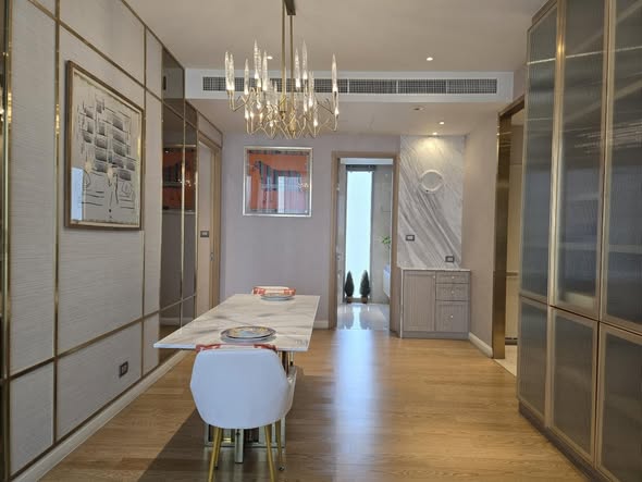 Magnolias Waterfront Residences