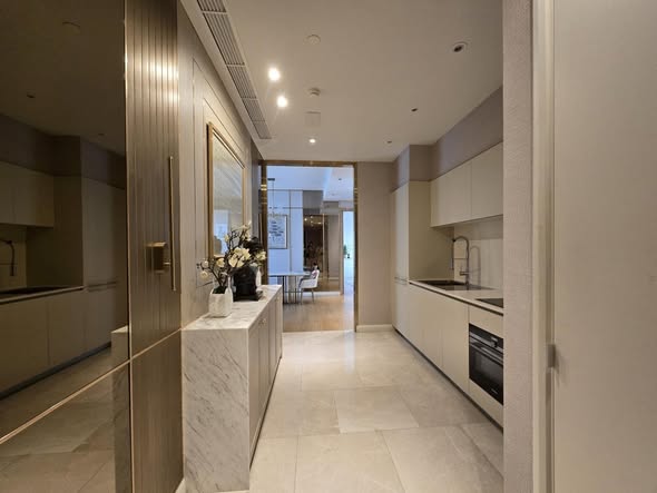 Magnolias Waterfront Residences