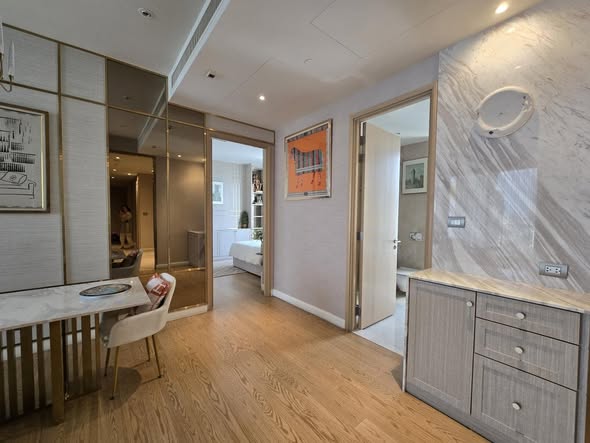 Magnolias Waterfront Residences