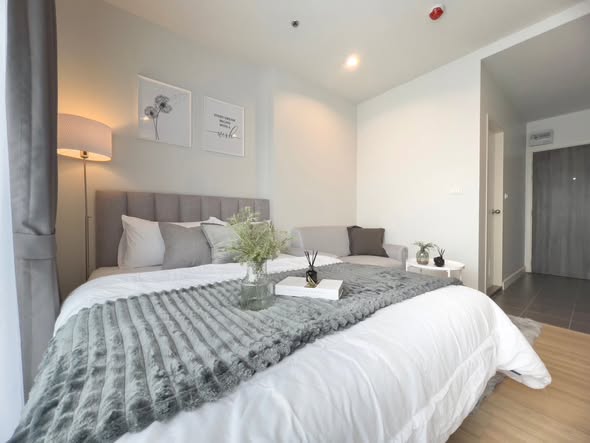 bedroom of Metro Sky Wutthakat