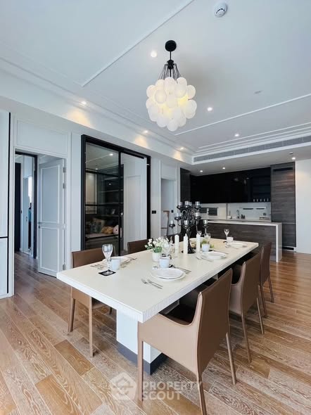 room interior and kitchen of MUNIQ LANGSUAN