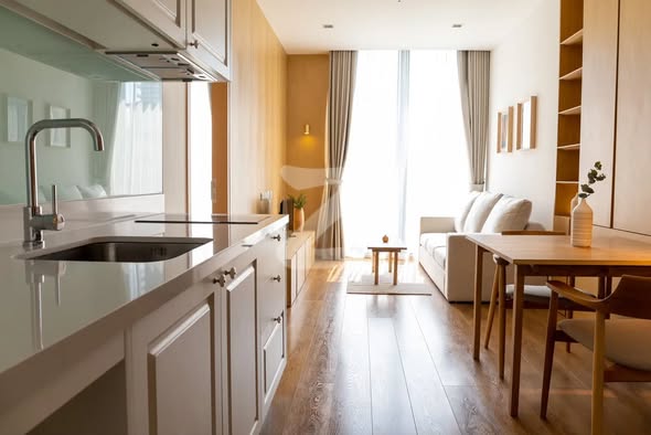 living room of Noble BE33