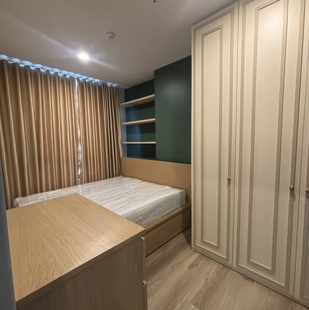 bedroom and room interior of Oka Haus