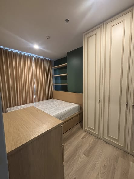 bedroom and room interior of Oka Haus