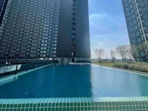 pool of Regent Home Bangna (รีเจ้นท์โฮม บางนา)