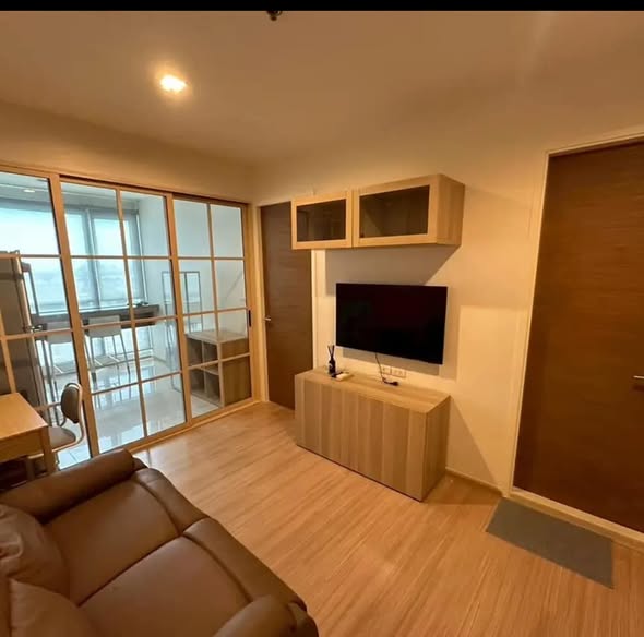 bedroom and room interior of Rhythm Sukhumvit 50