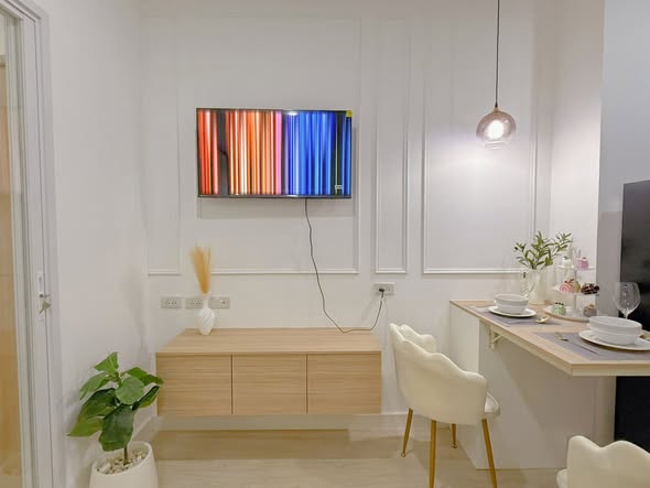 Sereno Airport Condo