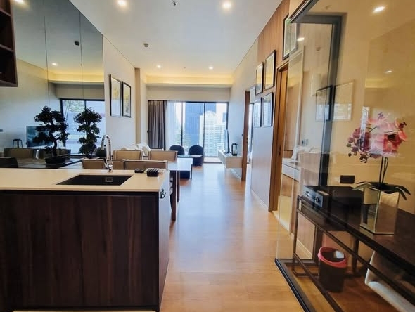 living room and room interior of Siamese Exclusive 31