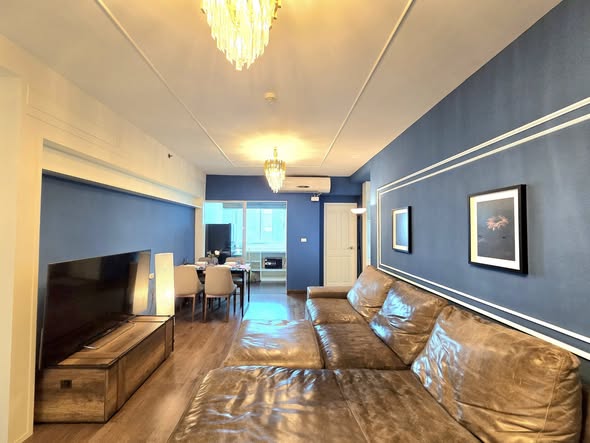 living room of Supalai Park Ekkamai – Thonglor