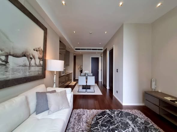 living room of The Diplomat 39