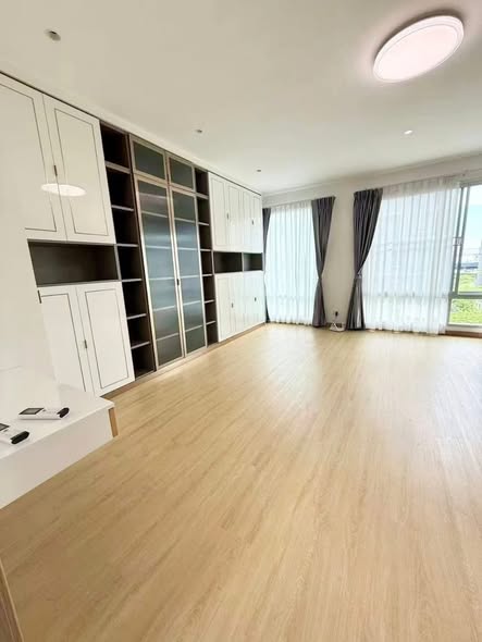 bedroom and room interior of The Front HomeOffice