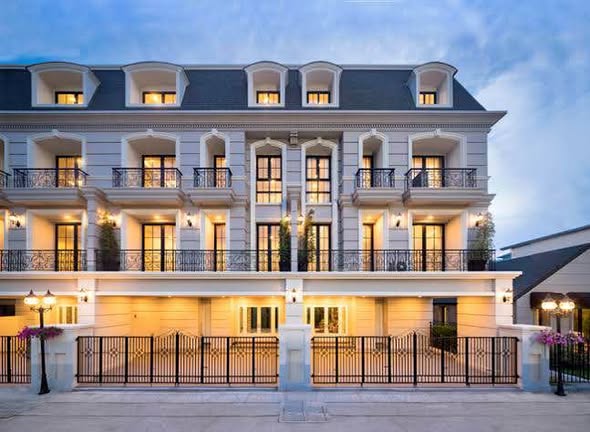 The Legend Sathorn-Narathiwas (เดอะเลเจ้นท์ สาทร-นราธิวาส)