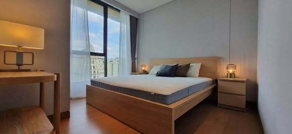 bedroom of The Lumpini 24