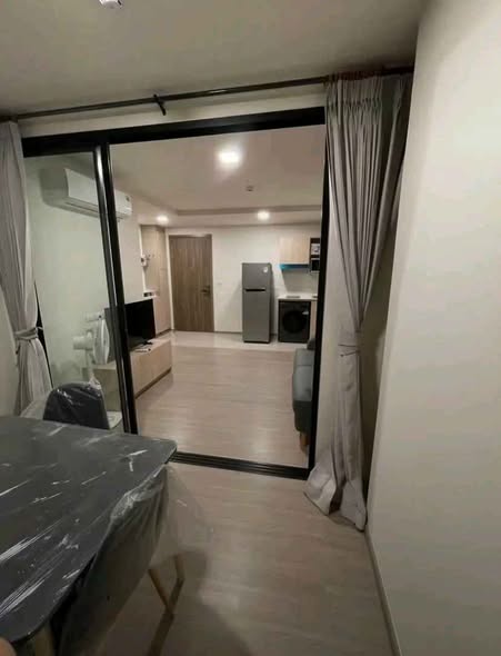 bedroom and room interior of THE MUVE Sukhumvit 107