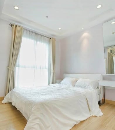 bedroom of The Parkland Srinakarin Lakeside