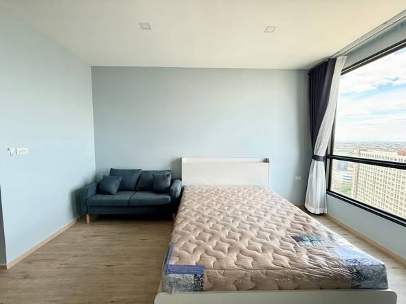 bedroom of The Rich Rama 9 – Srinagarindra