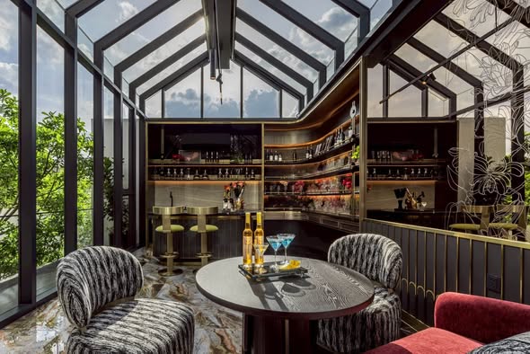 VIVE กรุงเทพกรีฑาตัดใหม่ | วีเว่ กรุงเทพกรีฑาตัดใหม่ by LH