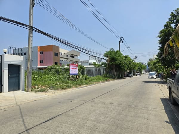 Bangkok Metropolitan Land Office, Bang Khun Thian Branch