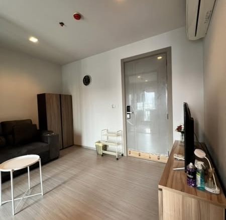 room interior of Life Asoke – Rama 9