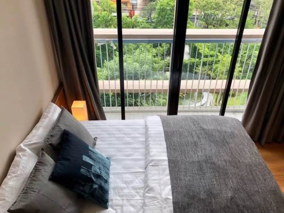 bedroom of Park Origin Phrom Phong