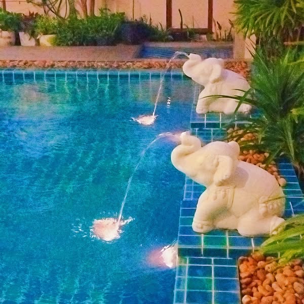 pool of บ้านพักหัวหิน The Modern Pool Villa