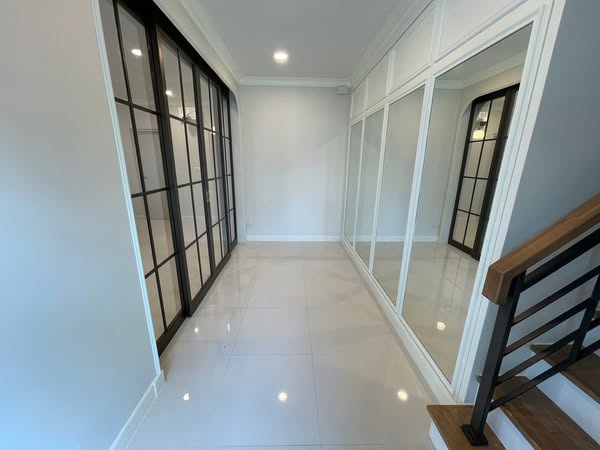 room interior of Centro Bangna