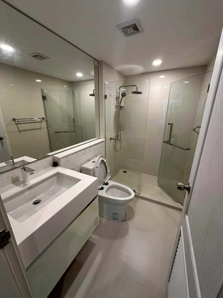 room interior of Chateau In Town Ratcha Yothin