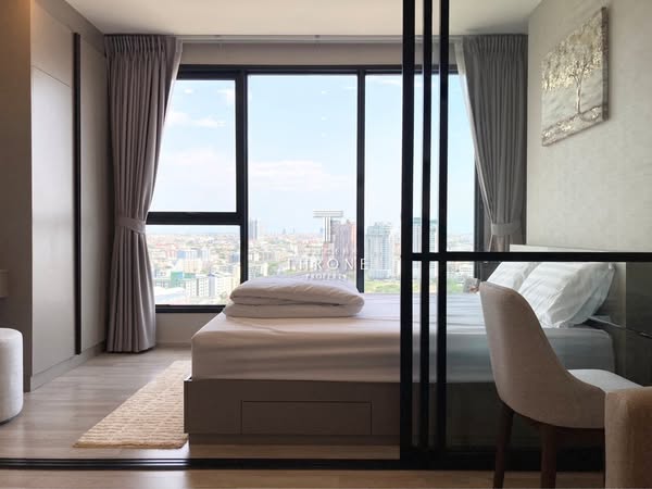 bedroom and room interior of Ideo Mobi Sukhumvit Eastpoint