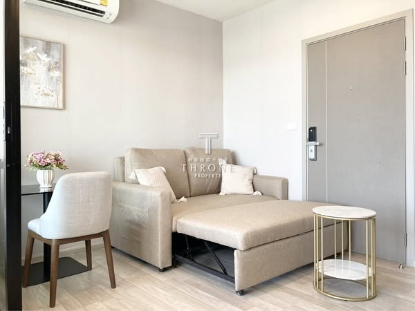living room and room interior of Ideo Mobi Sukhumvit Eastpoint