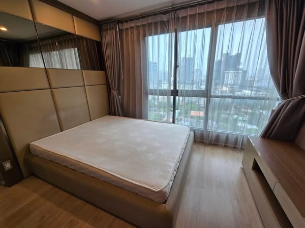 bedroom of Ideo Wutthakat