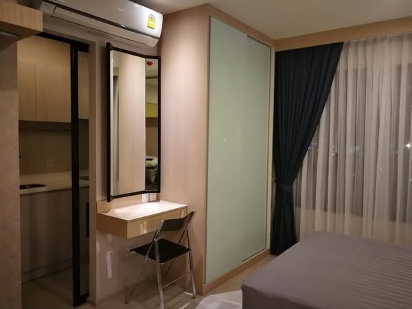 bedroom and room interior of Life Asoke