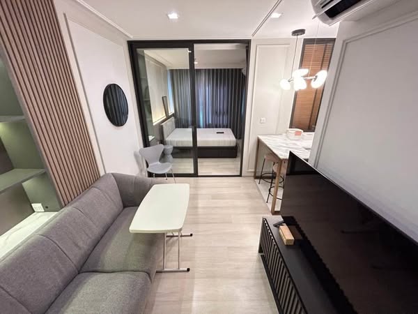 bedroom and room interior of Life One Wireless