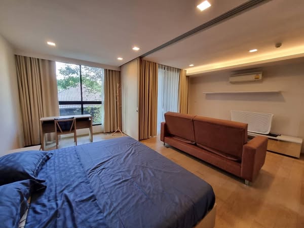 bedroom of LIV@49