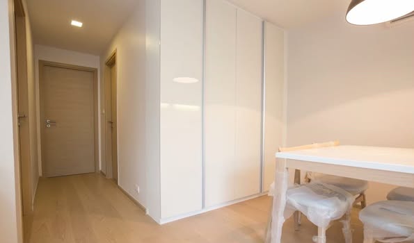 room interior of LIV@49