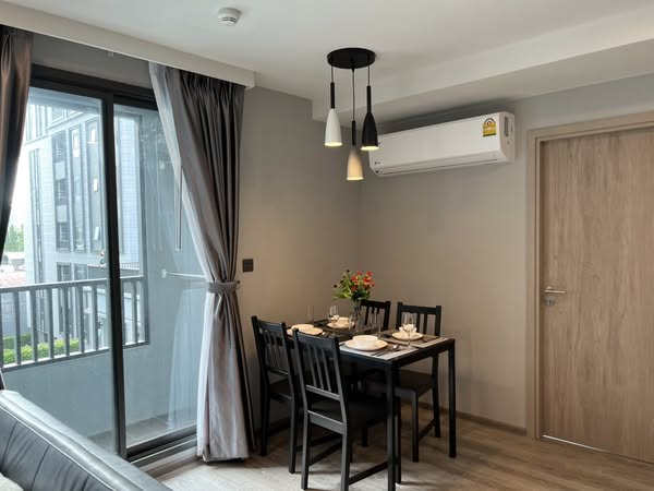 bedroom and room interior of Maestro 19 Ratchada19 – Vipha